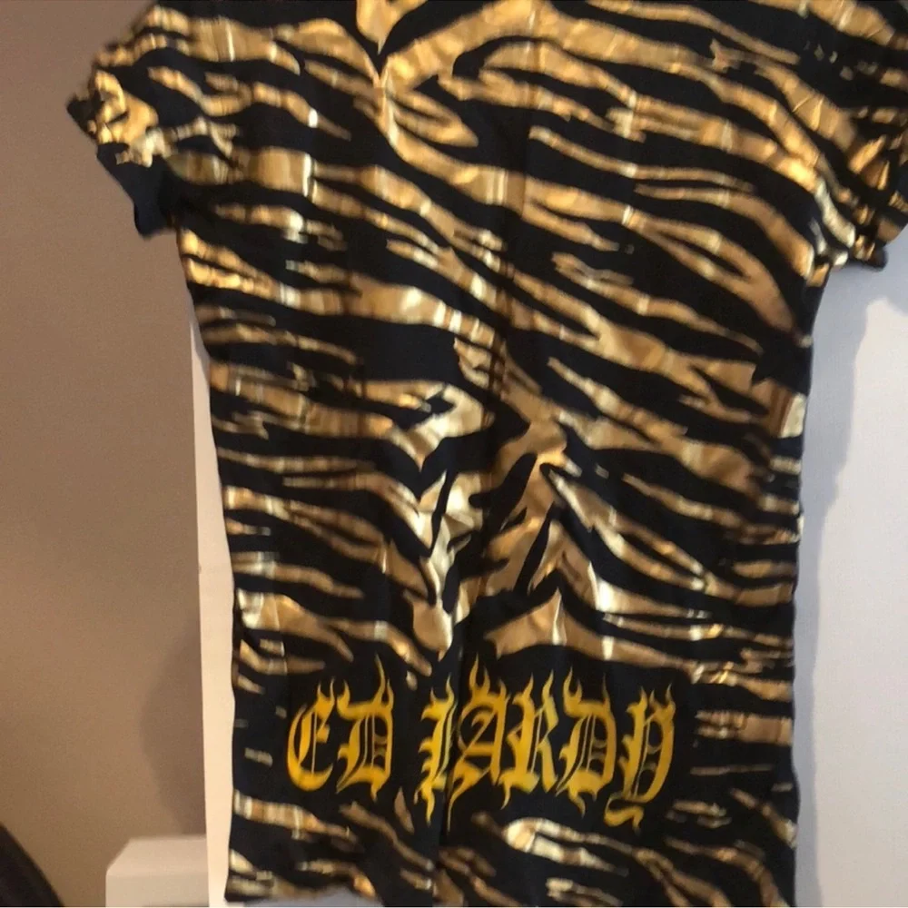 Ed Hardy women’s black and gold tiger shirt - Picture 3 of 3